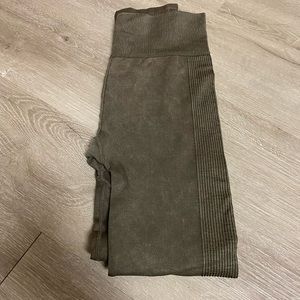 Distressed green colored look Aeropostale leggings